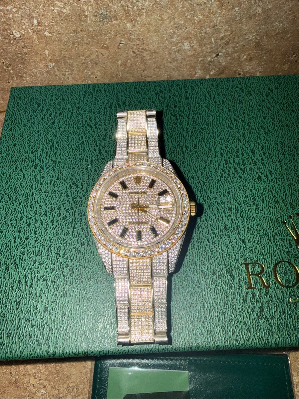 Oyster Date Just Watch